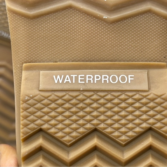 Sorel boot. Size 7 - Picture 7 of 8